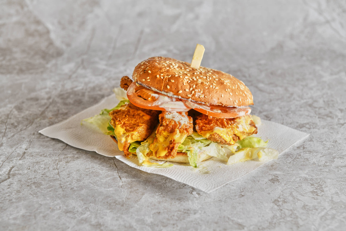 CRISPY CHICKEN BURGER